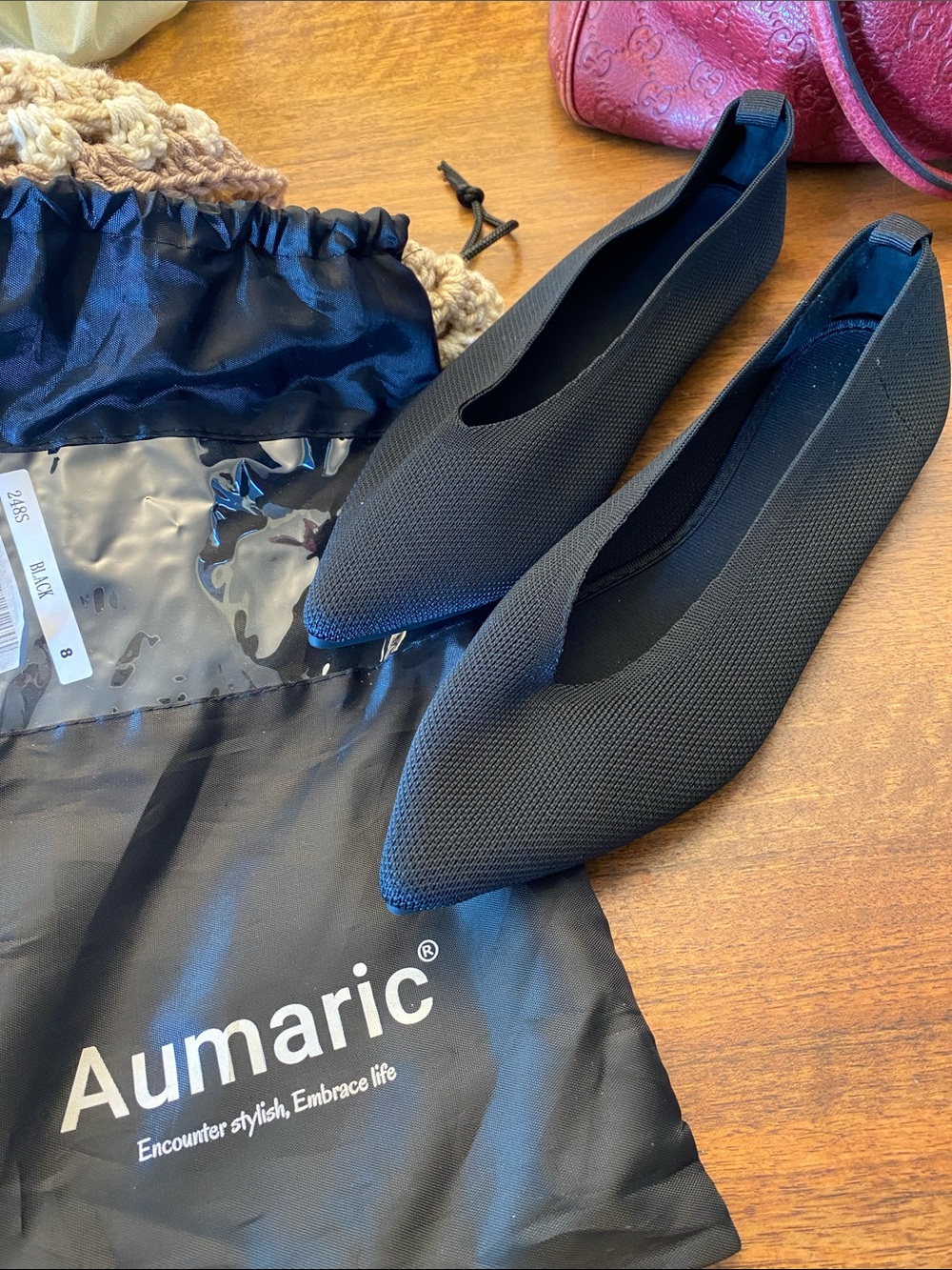 AUMARIC Black Pointed Toe Flats